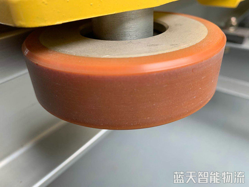 湖南藍(lán)天智能物流裝備有限公司,長(zhǎng)沙物流倉(cāng)儲(chǔ)平臺(tái)運(yùn)營(yíng),長(zhǎng)沙智能物流裝備研發(fā)生產(chǎn),人工智能應(yīng)用